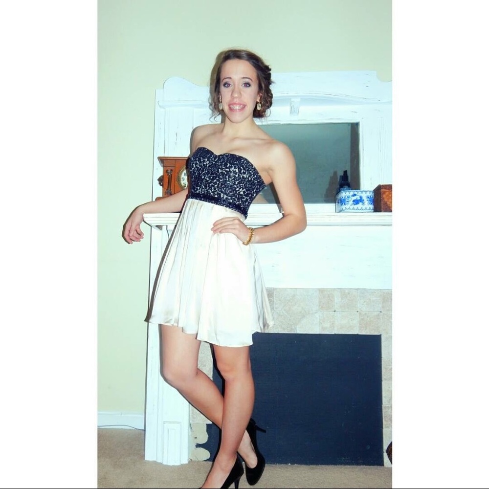 Strapless dress